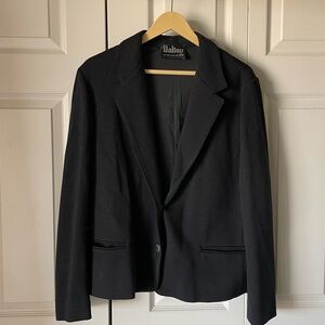 Dalton | Vintage 100% pure virgin wool blazer.  Lined. Fits Large